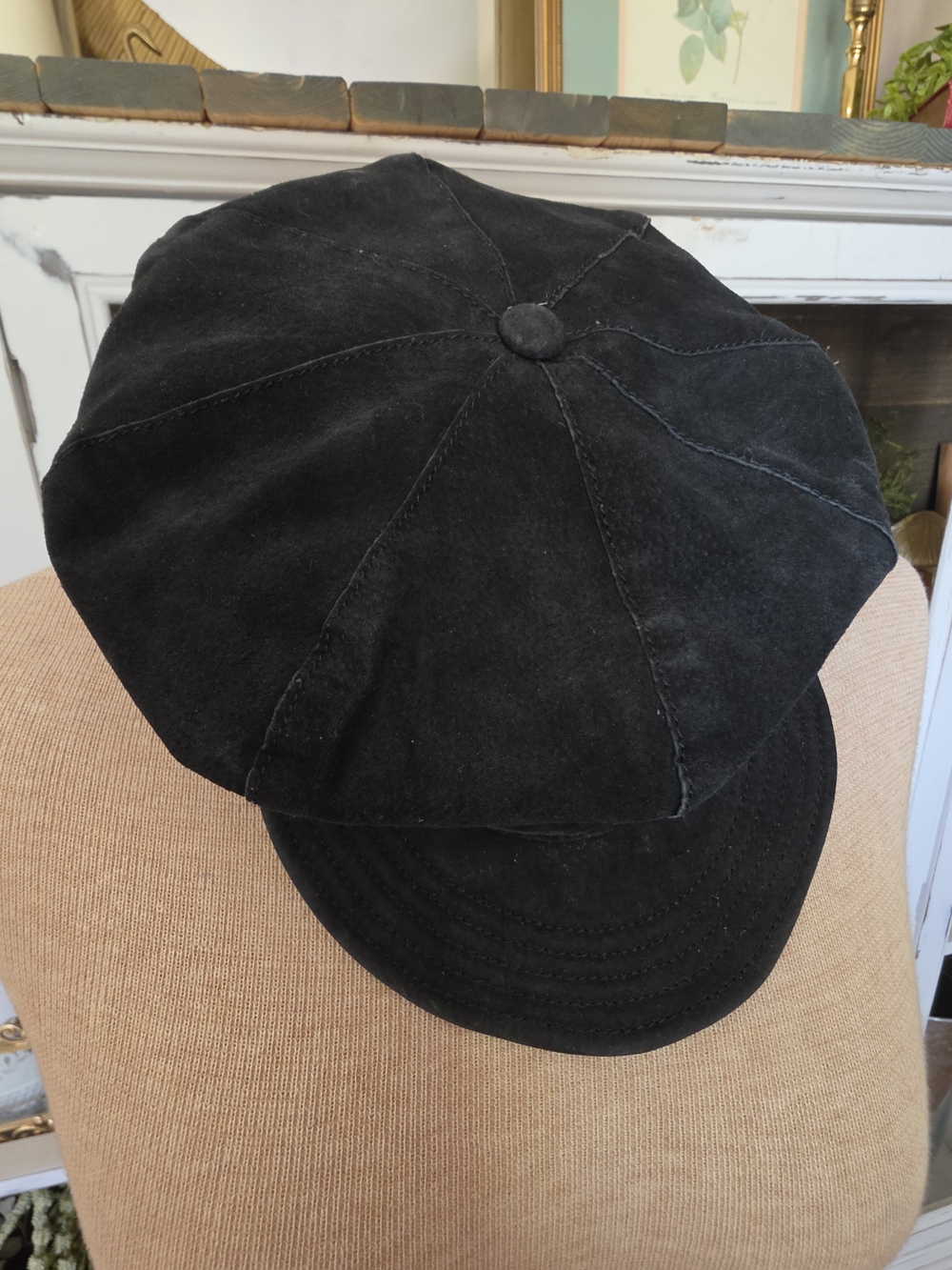 Wilsons Leather Black Suede Unisex Newsboy Cap